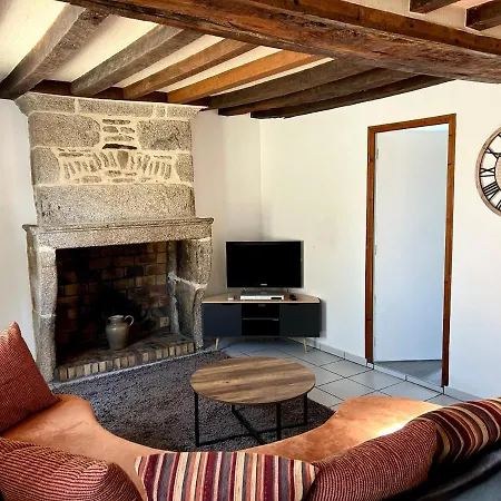 Gite Des Halles : 4-6 Pers. Maison De Bourg. Saint-Pierre-des-Nids Exterior photo