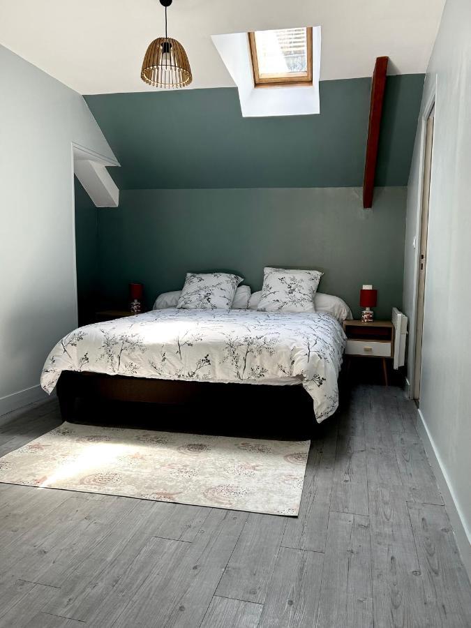 Des Halles : 4-6 Pers. Maison De Bourg. Holiday home *
